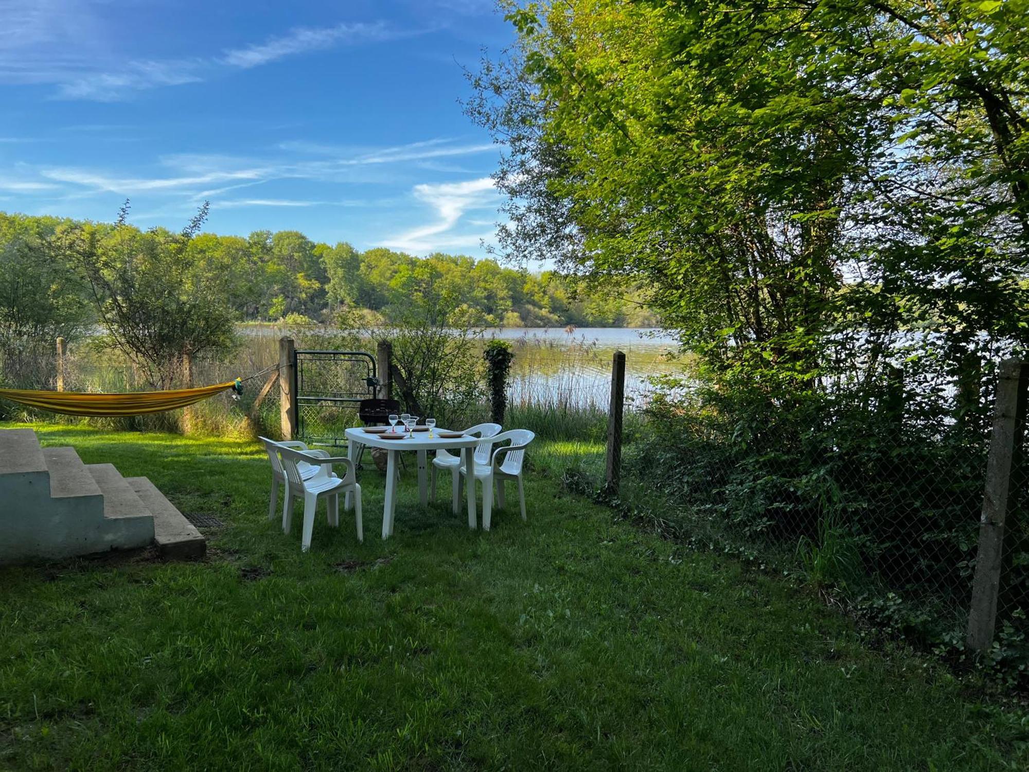Chalet Au Bord De L'Etang 4 Pers Les Boulmiers Eksteriør billede